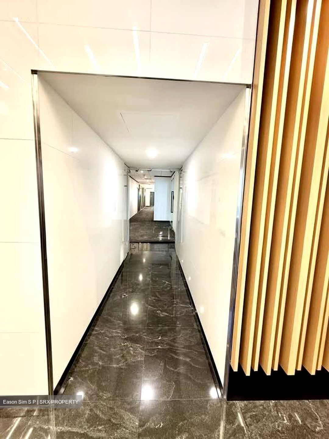 Wisma Atria (D9), Office #576176791